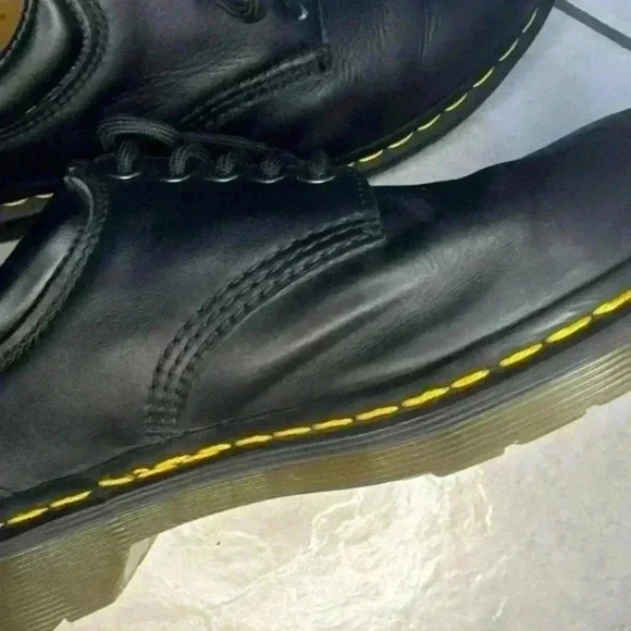 Doc Dr. Martens Crazy Horse Black Leather M8/W9 - Picture 11 of 16